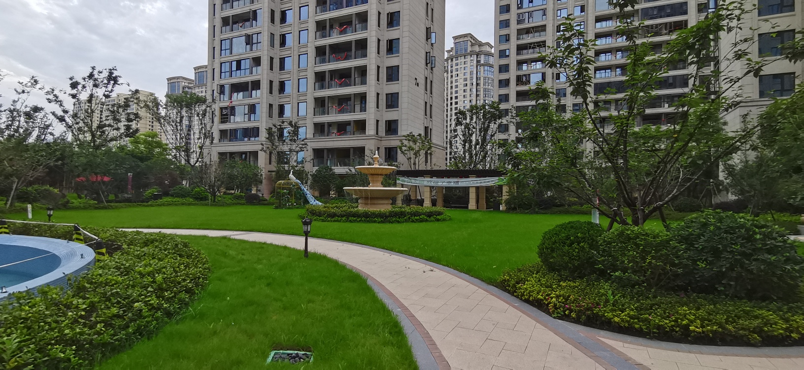 [庆祝][庆祝]降价了时代锦悦园建筑面积143平边套3